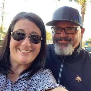 Meet your Posher, Dana